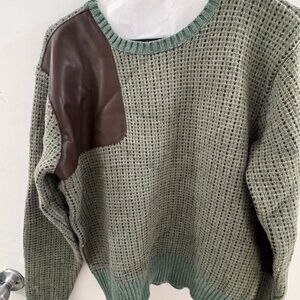 NWT Ralph Lauren beautiful sweater